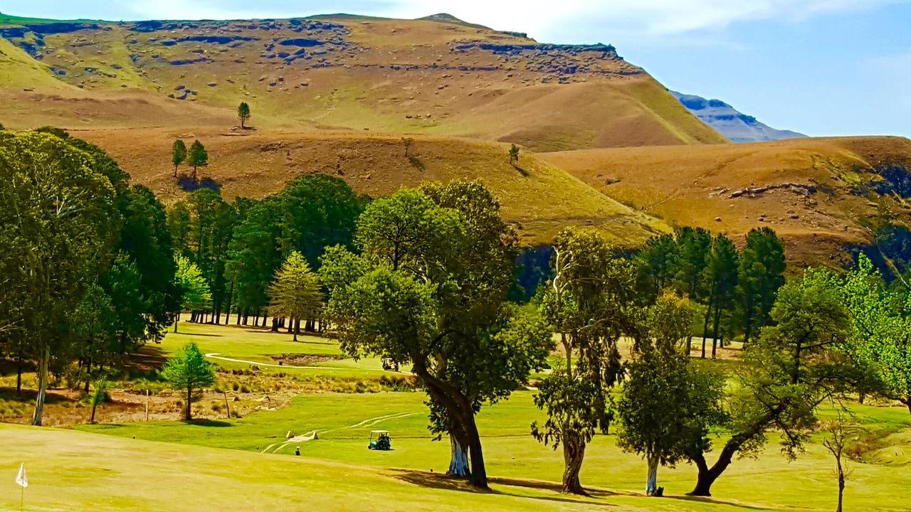 124 Fairways Drakensberg Gardens Villa Underberg Buitenkant foto