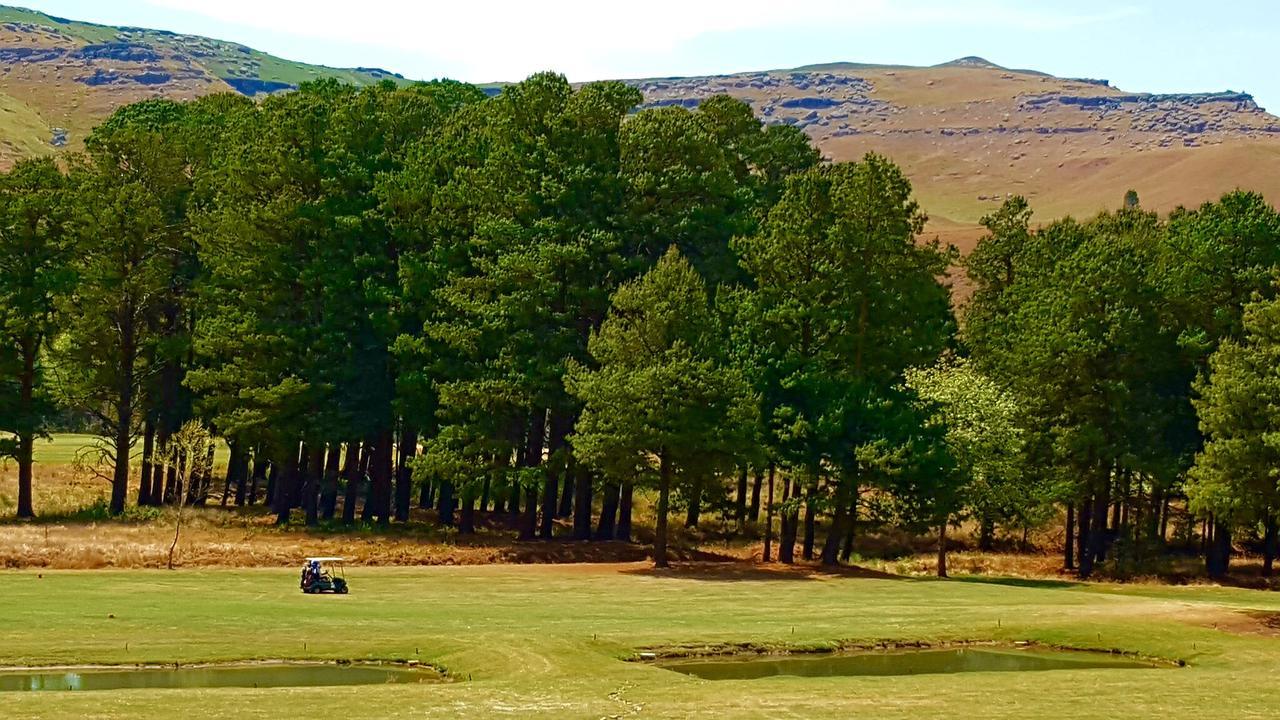 124 Fairways Drakensberg Gardens Villa Underberg Buitenkant foto