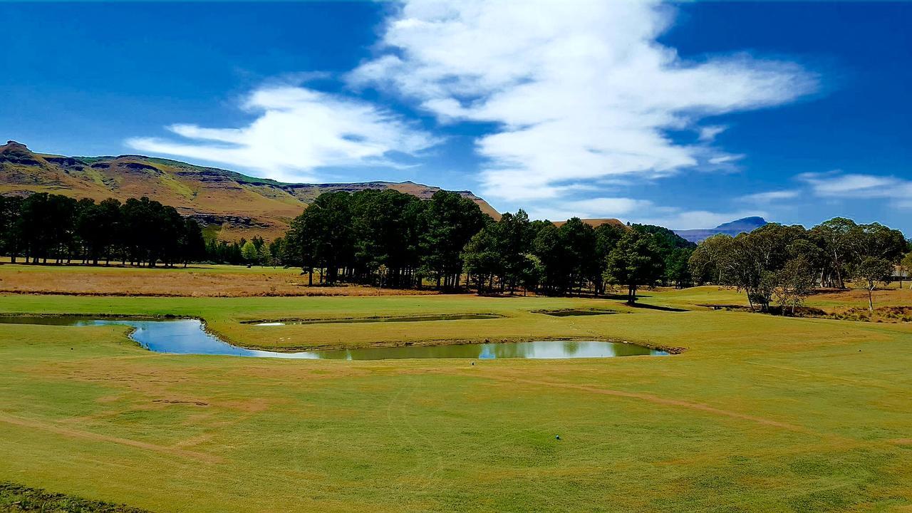 124 Fairways Drakensberg Gardens Villa Underberg Buitenkant foto